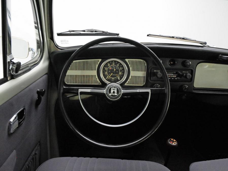 Панель приборов Volkswagen Beetle 1969 года  (NA) (фото 6 из 8)
